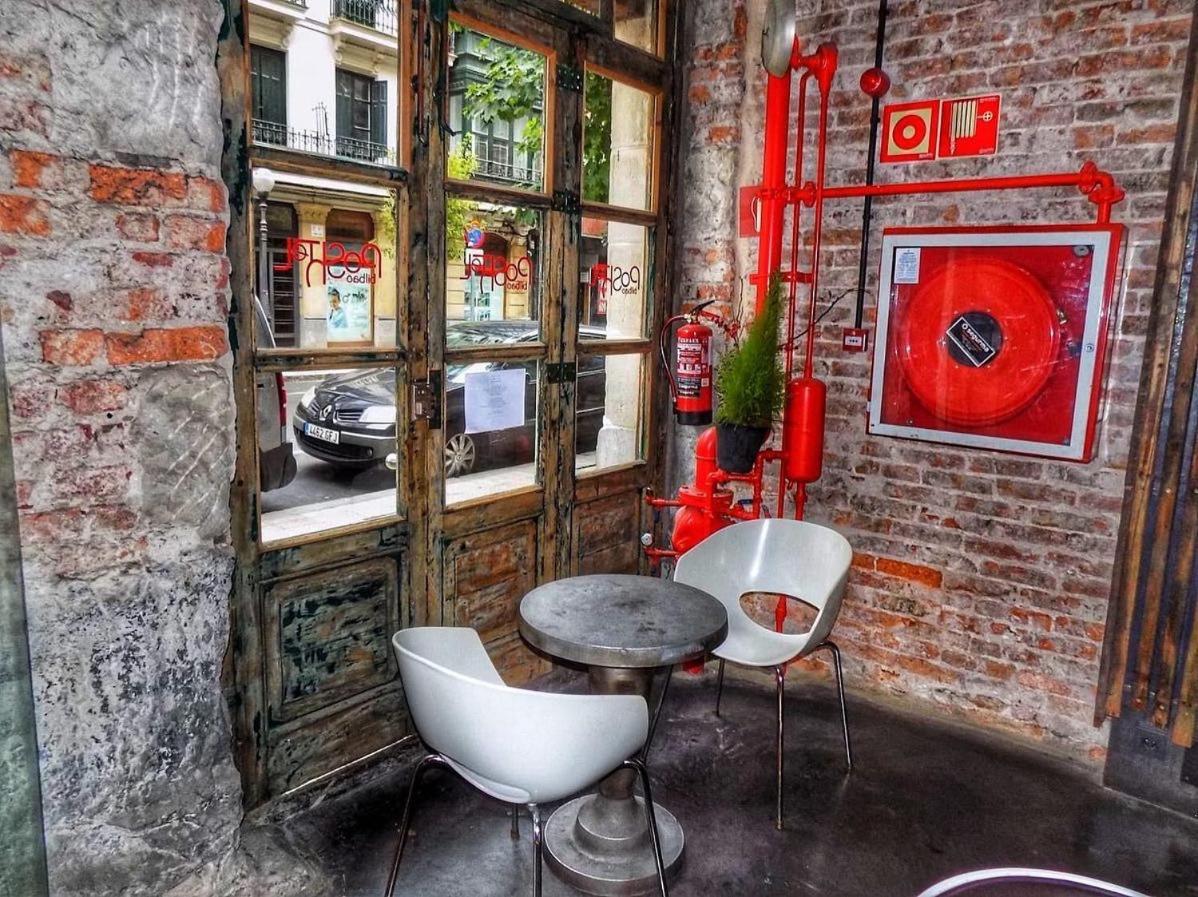 Poshtel Bilbao - Premium Hostel מראה חיצוני תמונה