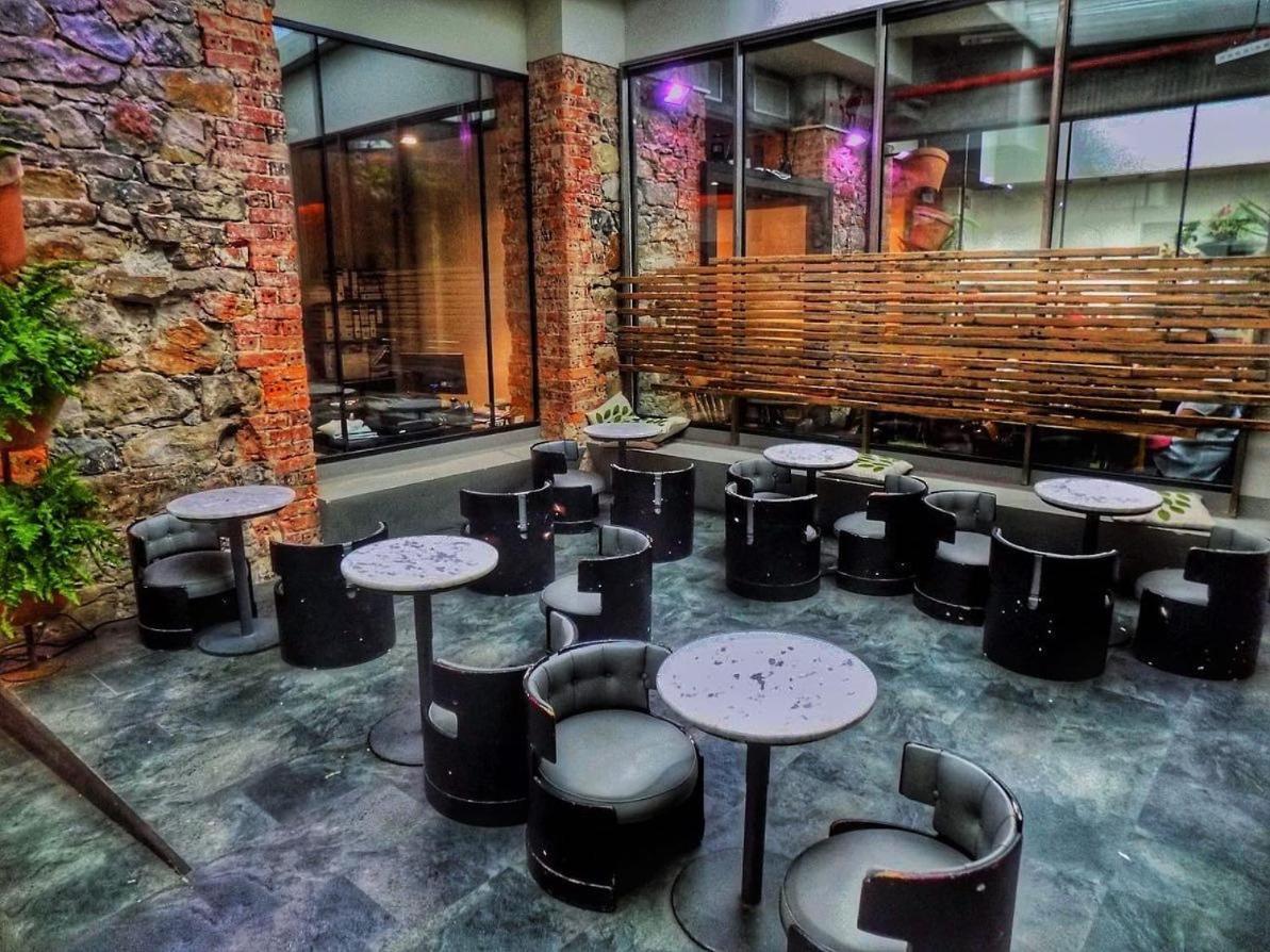 Poshtel Bilbao - Premium Hostel מראה חיצוני תמונה