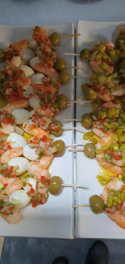 Poshtel Bilbao - Premium Hostel מראה חיצוני תמונה